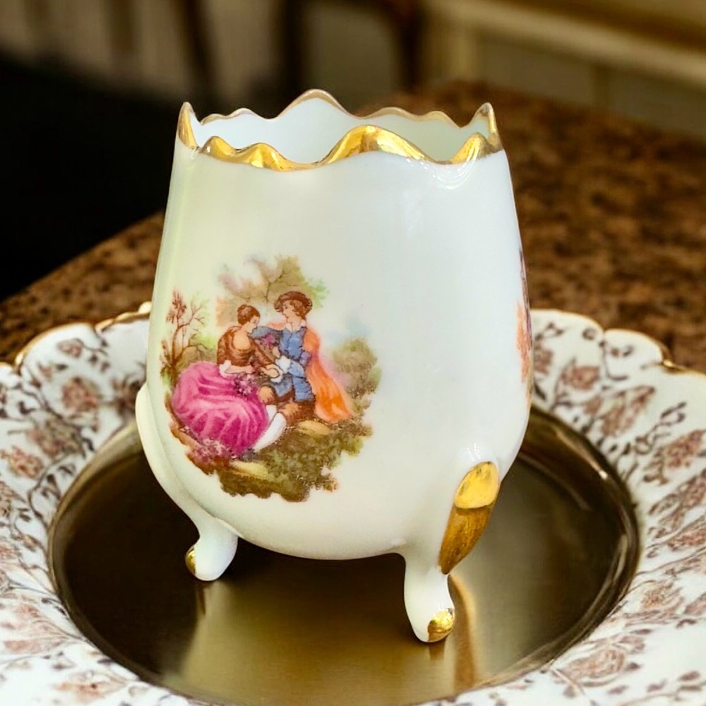 Vintage Limoges Fragonard Miniature Porcelain Egg Vase Courting Couple
